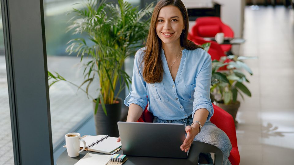 Moderni taloushallinto-ohjelmisto tukee yrityksen kasvua alusta alkaen.