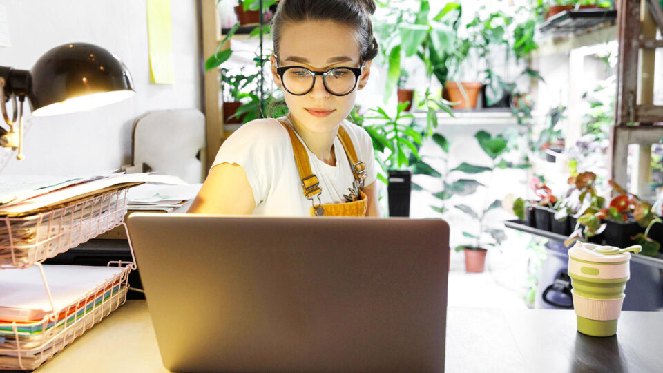 Manuaalinen naputtelu vai automaatio? Kaksi erilaista tapaa käyttää Netvisoria